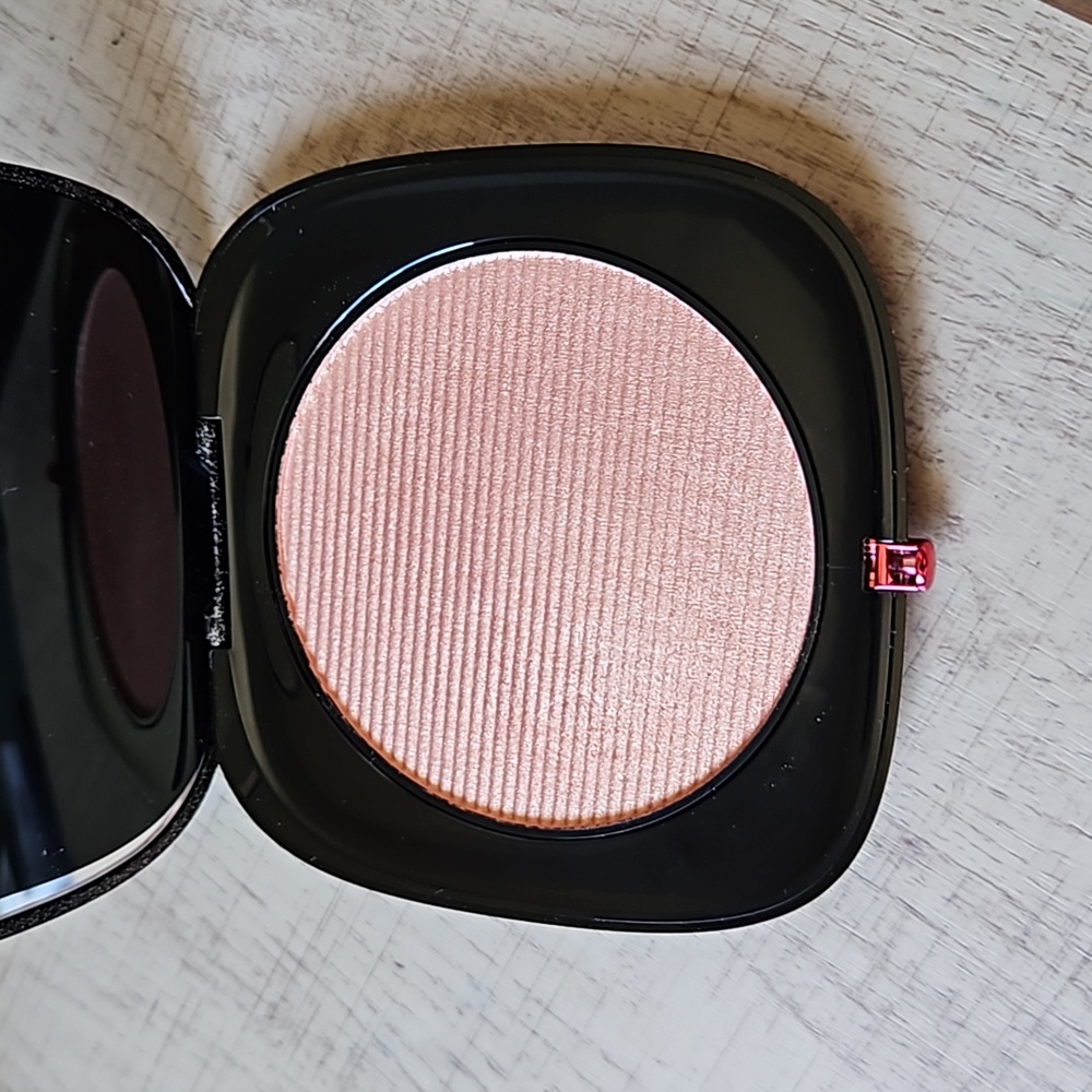 Marc Jacobs O!Mega Glaze in Jet Girl